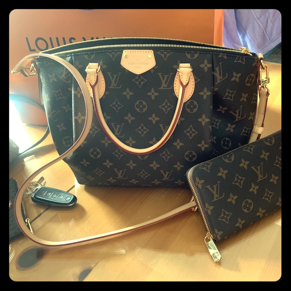 LV Turenne MM with Zippy Organizer ❤️👛🖤